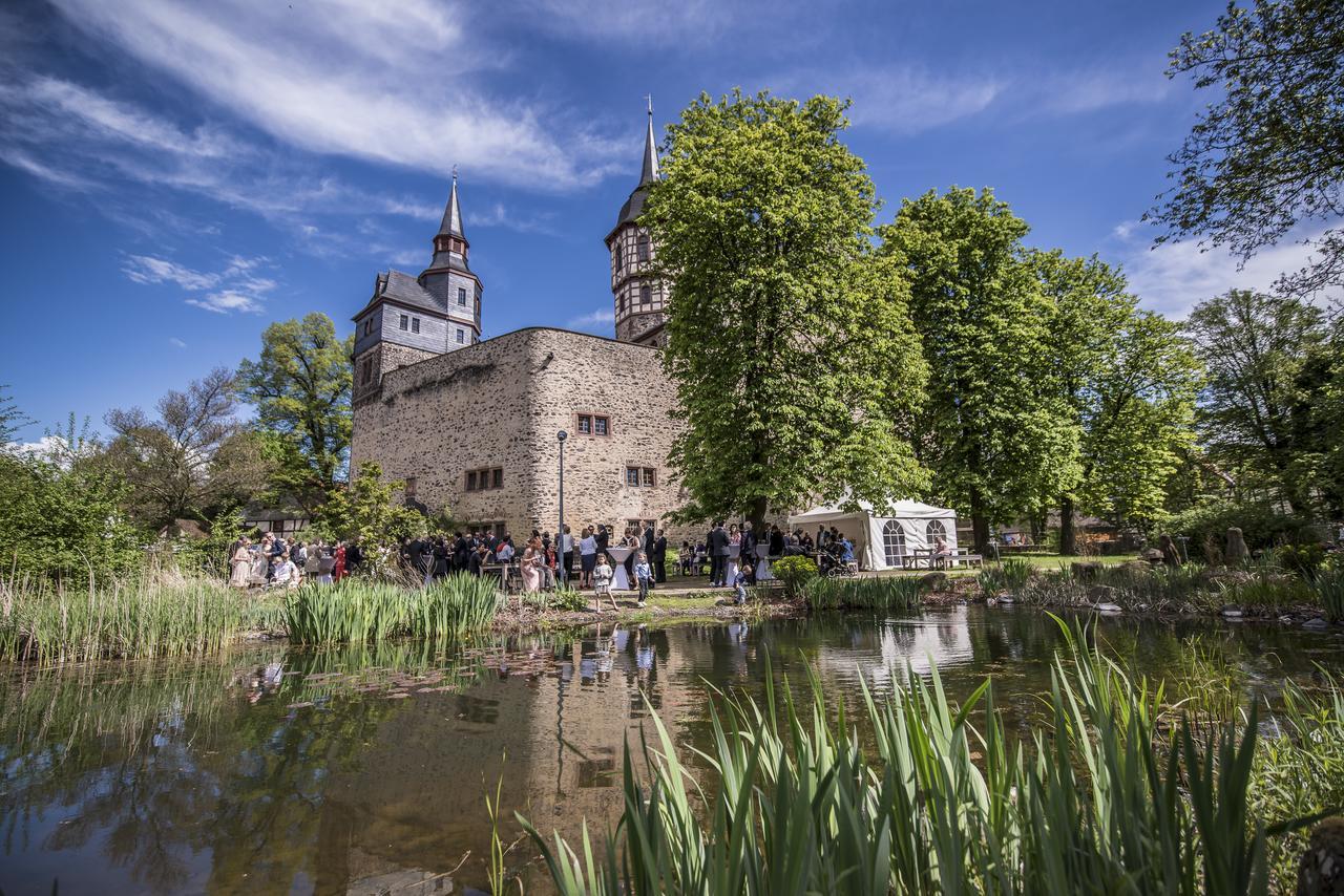 Hotel Schloss Romrod Екстер'єр фото